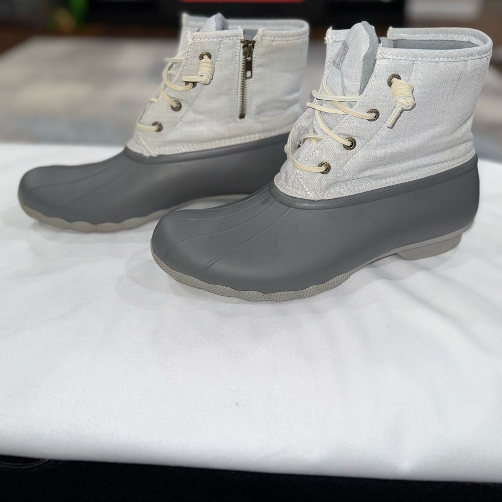Sperry Saltwater Duck Grey Lace Up Round Toe Duck Boots STS80411 Women's Size 11